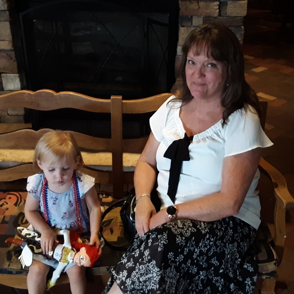 Meet your Posher's, Craig & Stephanie - Picture 8 of 8